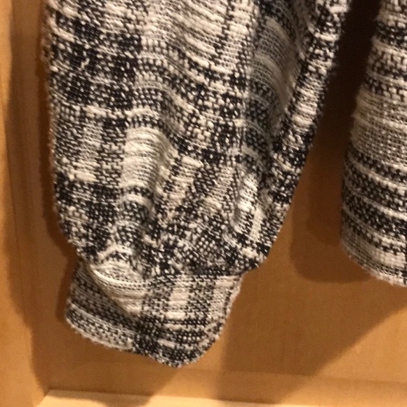 New LOFT Top - Picture 3 of 7